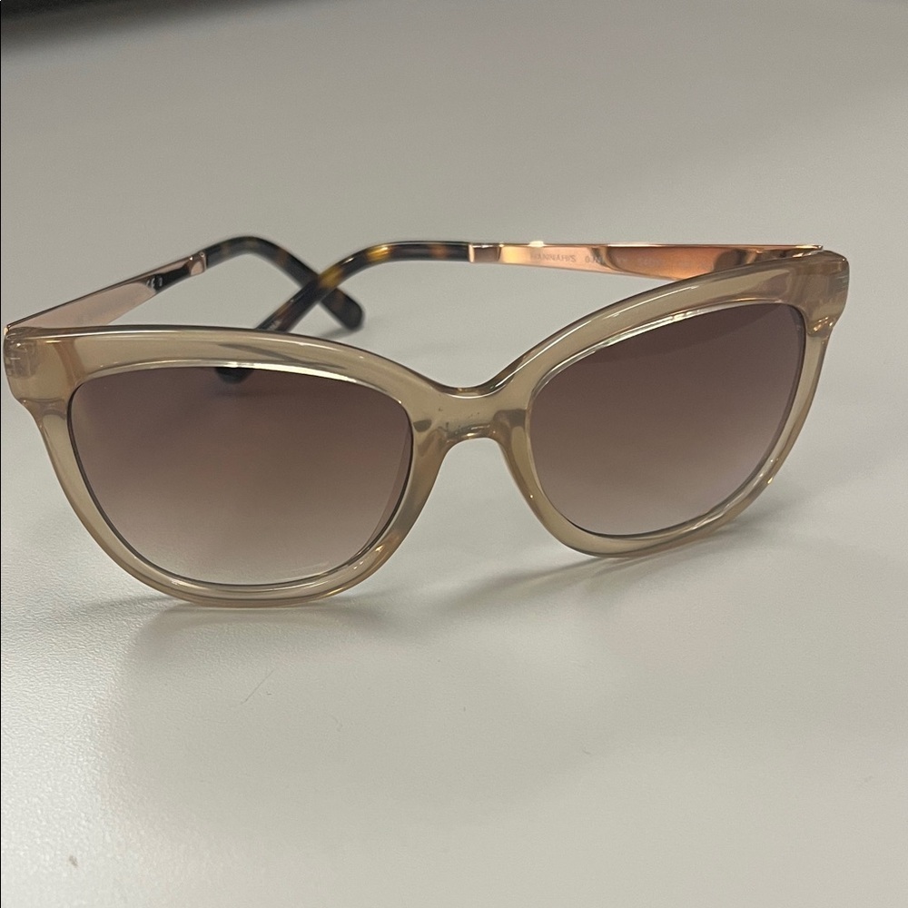 Banana Republic Hannah Beige Cat-Eye Sunglasses with Gradient Brown Lenses